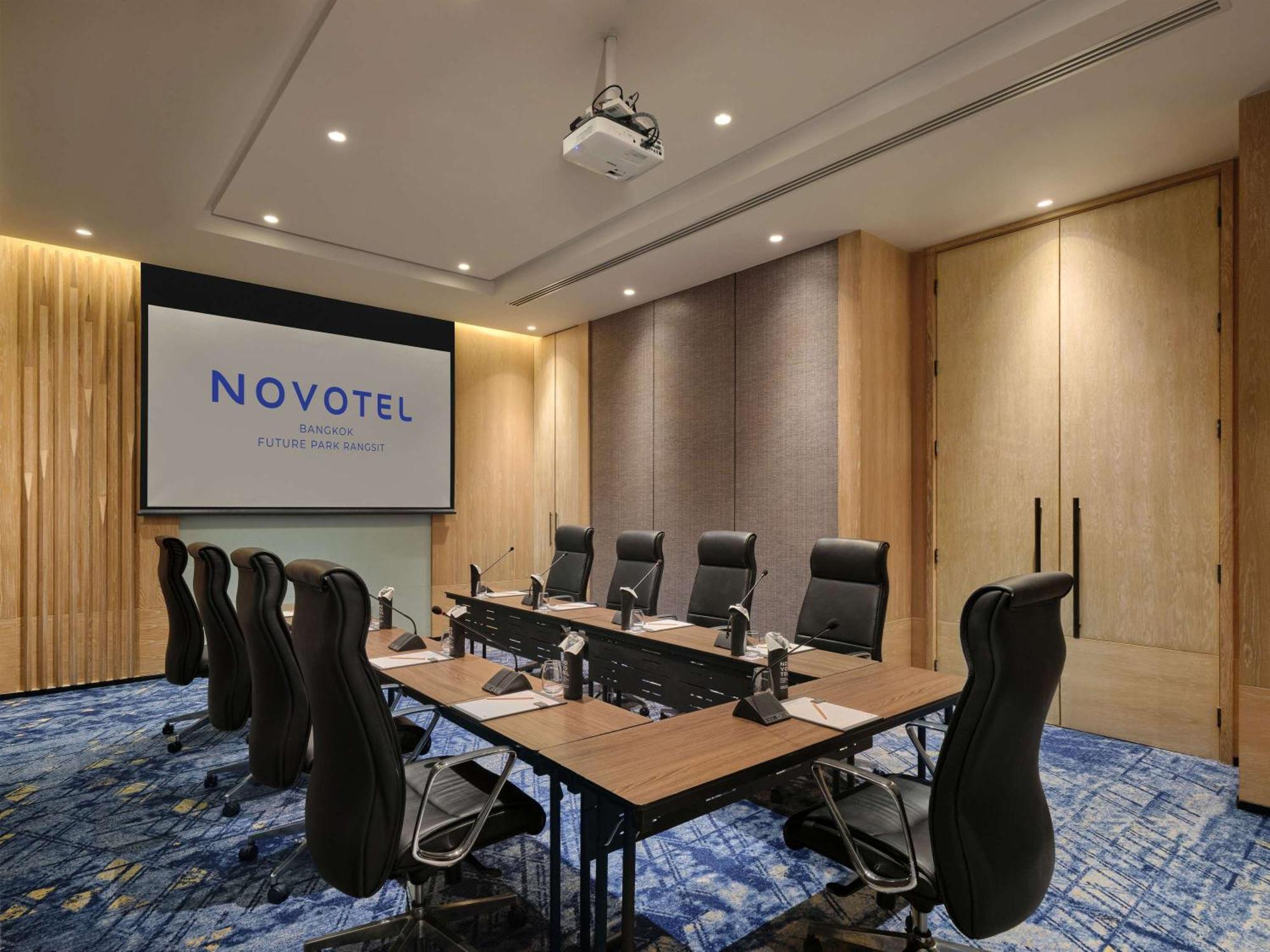 Novotel Bangkok Future Park Rangsit Pathumthani Kültér fotó